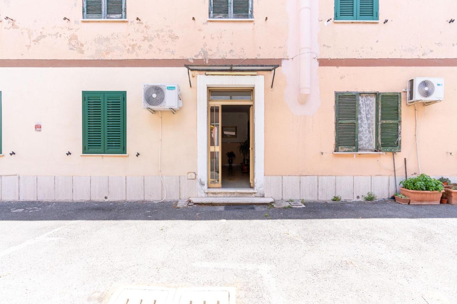 Ciampino-Roma - Modern Apartment-Airport & Station Exterior photo